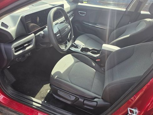 Used 2025 Kia K4 FWD image 11