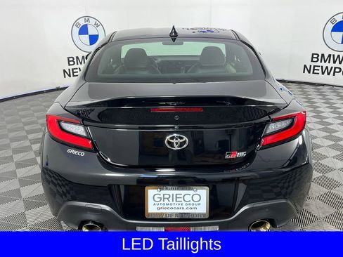 Used 2023 Toyota GR86 Premium w/ ALL Weather Mat Package (TMS) RWD image 10