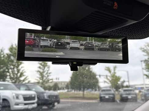 Used 2023 Nissan Ariya AWD/4WD image 36