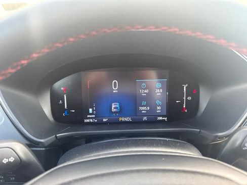 Used 2025 Ford Escape ST-Line FWD image 12