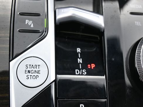 Used 2025 BMW X6 xDrive40i image 30