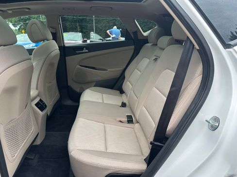 Used 2017 Hyundai Tucson Value AWD/4WD image 13