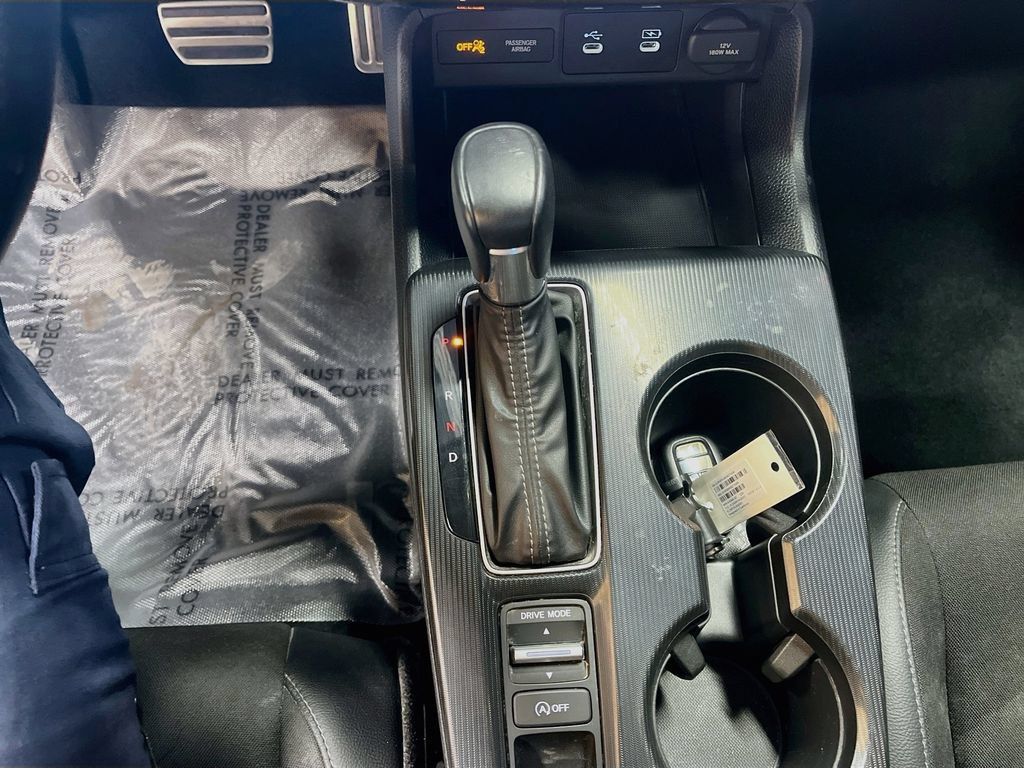 Used 2025 Honda Civic Sport image 16