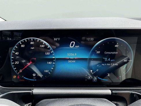 Used 2021 Mercedes-Benz GLA 250 4MATIC w/ Premium Package image 24