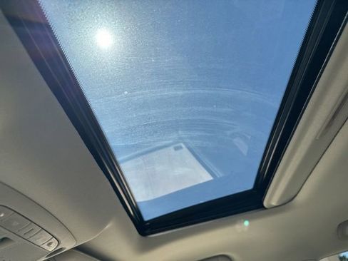 Used 2023 INFINITI QX80 Premium Select w/ All-Season Package image 11