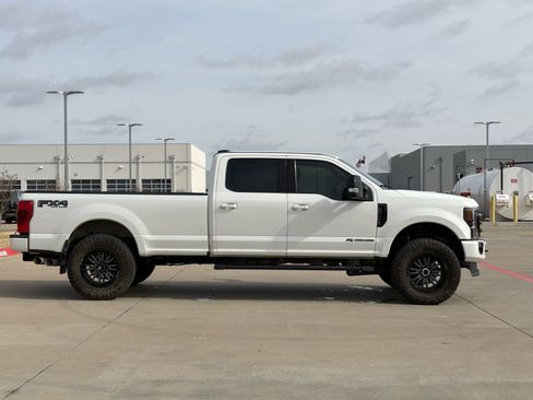 Used 2022 Ford F250 Lariat w/ Black Appearance Package image 8