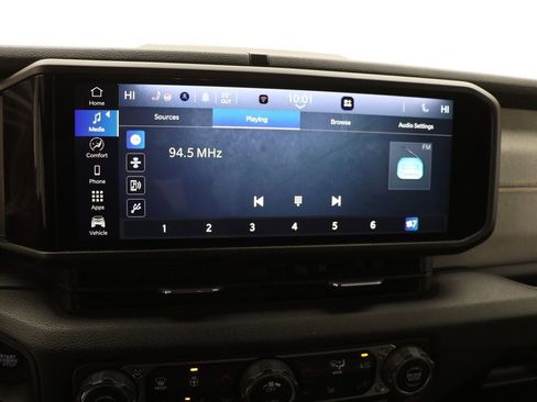 Used 2024 Jeep Wrangler Sport S image 20