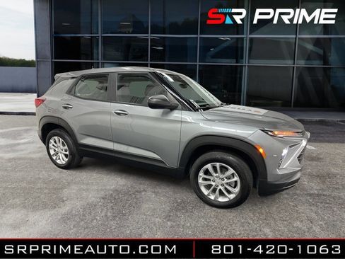 Used 2024 Chevrolet TrailBlazer LS w/ LS Confidence Package image 1