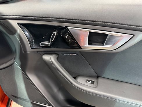 Used 2015 Jaguar F-TYPE Coupe image 38