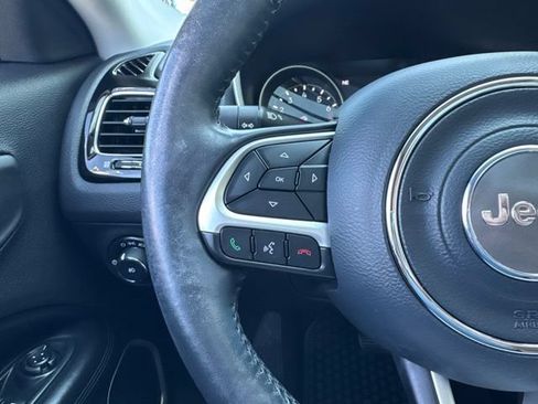 Used 2018 Jeep Compass Latitude w/ Popular Equipment Group AWD/4WD image 17