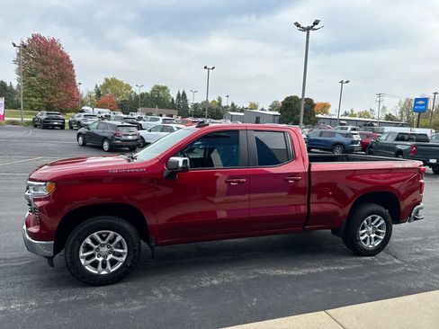 Used 2022 Chevrolet Silverado 1500 LT w/ Protection Package image 10