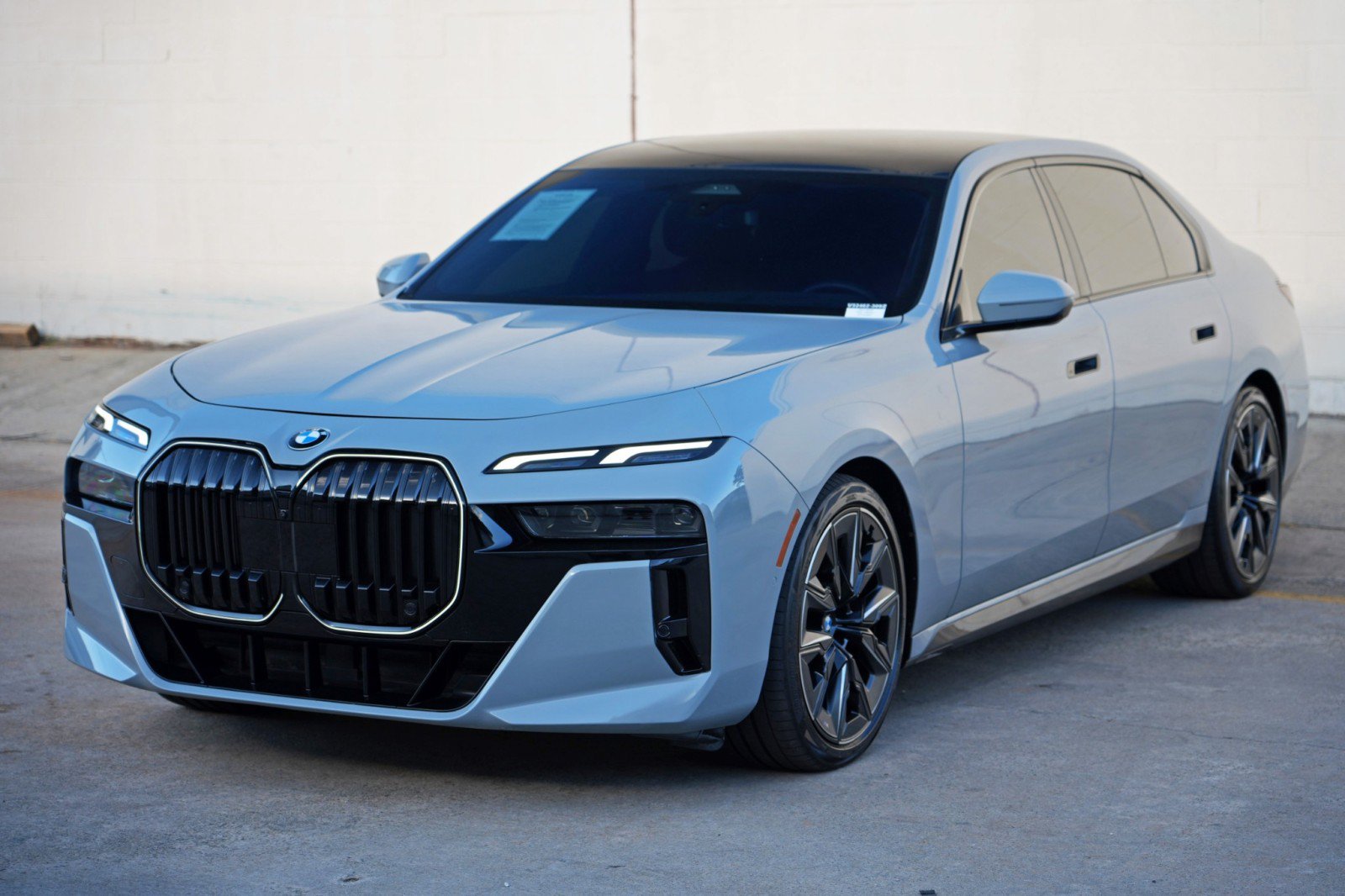 Used 2025 BMW 740i RWD image 58