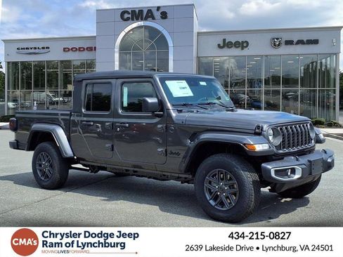 New 2025 Jeep Gladiator Sport image 1