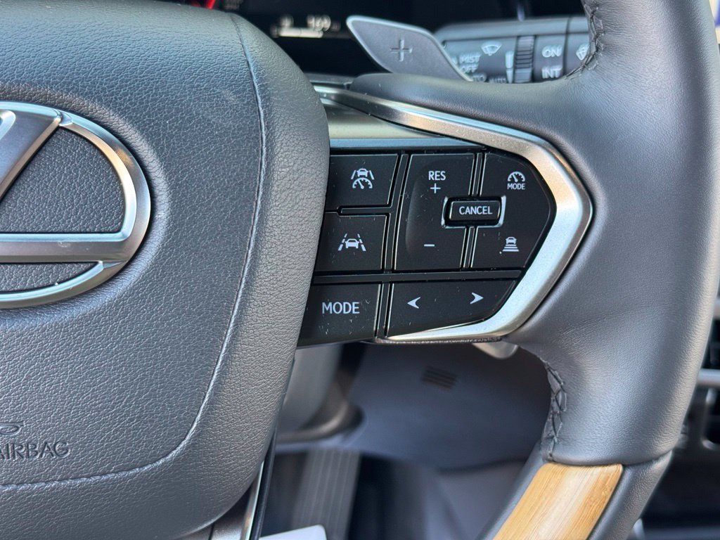 Used 2025 Lexus RX 350 Premium w/ Accessory Package (Z1) FWD image 24