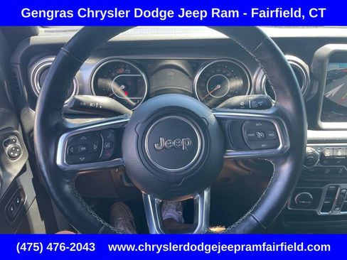 Used 2018 Jeep Wrangler Unlimited Sahara AWD/4WD image 50