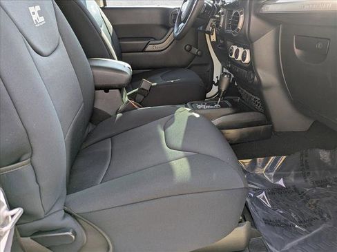 Used 2018 Jeep Wrangler Sport image 19