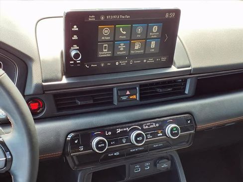 Used 2025 Honda Pilot TrailSport image 20