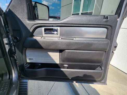 Used 2014 Ford F150 FX4 w/ Equipment Group 402A Luxury AWD/4WD image 19