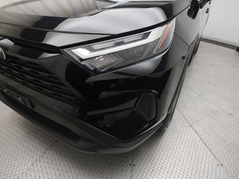 Used 2025 Toyota RAV4 XLE image 24