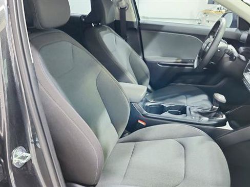 Used 2025 Kia K4 FWD image 24