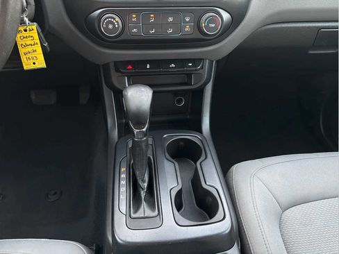 Used 2022 Chevrolet Colorado W/T w/ WT Convenience Package RWD image 21