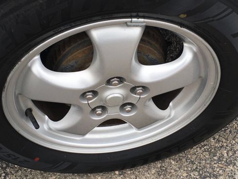 Used 2004 Ford Taurus SES image 13