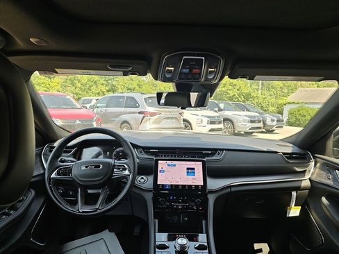 New 2025 Jeep Grand Cherokee L Overland w/ Advanced Protech Group III image 46