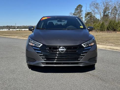 Used 2025 Nissan Versa SV w/ Trunk Package image 2