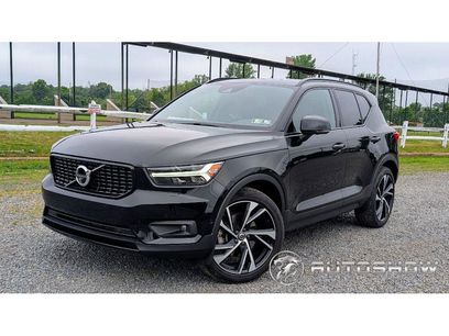 Used 2019 Volvo XC40 T5 R-Design