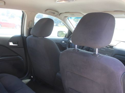 Used 2009 Ford Fusion SE FWD image 26
