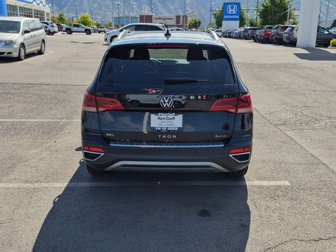 Certified 2023 Volkswagen Taos SEL AWD/4WD image 7
