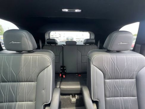 Used 2025 Buick Enclave Avenir w/ LPO, Floor Liner Package AWD/4WD image 23