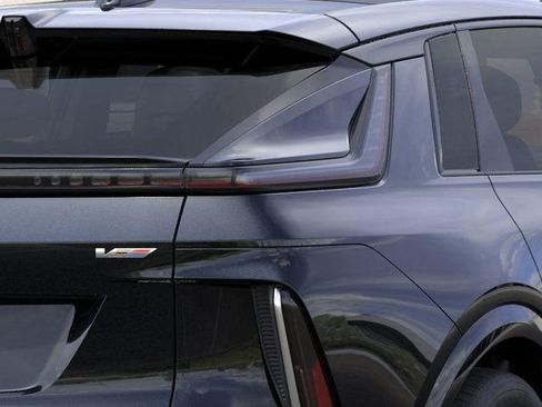 New 2026 Cadillac Lyriq V w/ Exterior Carbon Fiber Package image 11