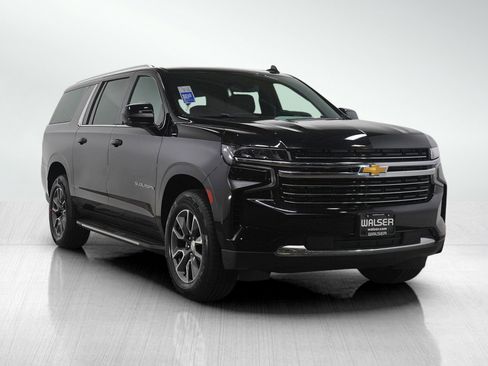 Used 2021 Chevrolet Suburban LT image 7