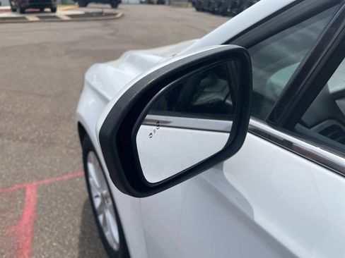 Used 2020 Ford Fusion SE FWD image 39