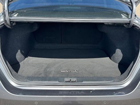 Used 2022 Nissan Sentra SV w/ All-Weather Package FWD image 5