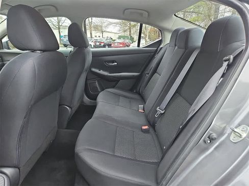 Used 2020 Nissan Sentra S image 9