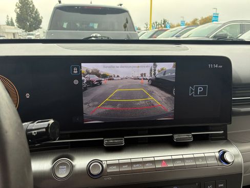 Used 2025 Hyundai Kona SEL image 17