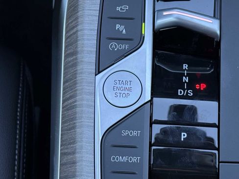 New 2026 BMW 330i xDrive xDrive w/ Premium Package image 21