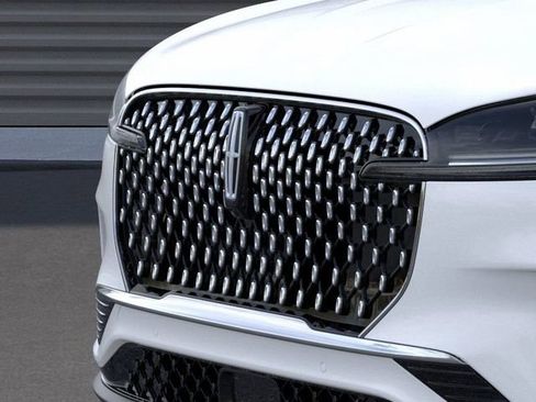 New 2025 Lincoln Aviator Reserve image 17