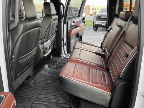 Used 2024 GMC Sierra 2500 Denali Ultimate image 22