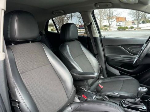 Used 2019 Buick Encore Preferred FWD image 26