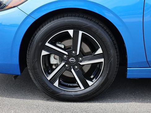 Used 2025 Nissan Sentra SV FWD image 5