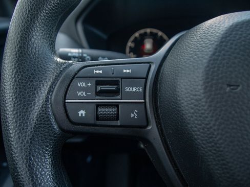 Used 2024 Honda HR-V LX image 23