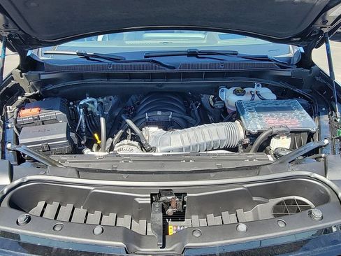 Used 2025 Chevrolet Tahoe Z71 AWD/4WD image 30