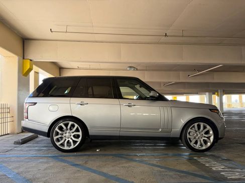 Used 2017 Land Rover Range Rover HSE AWD/4WD image 6