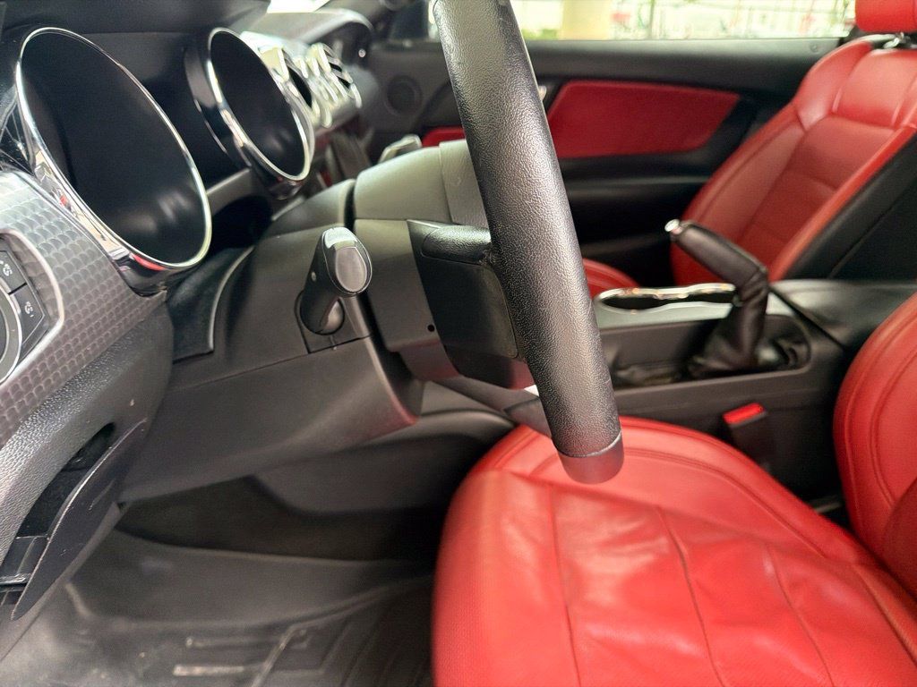 Used 2017 Ford Mustang GT Premium RWD image 34