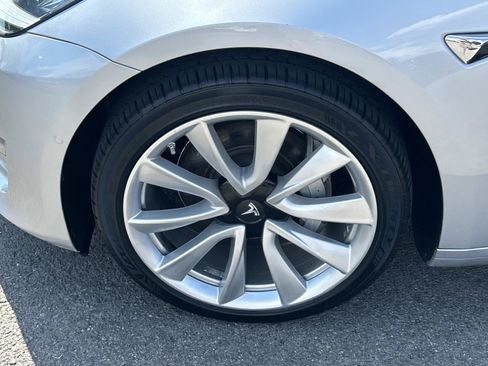 Used 2018 Tesla Model 3 Long Range AWD/4WD image 17