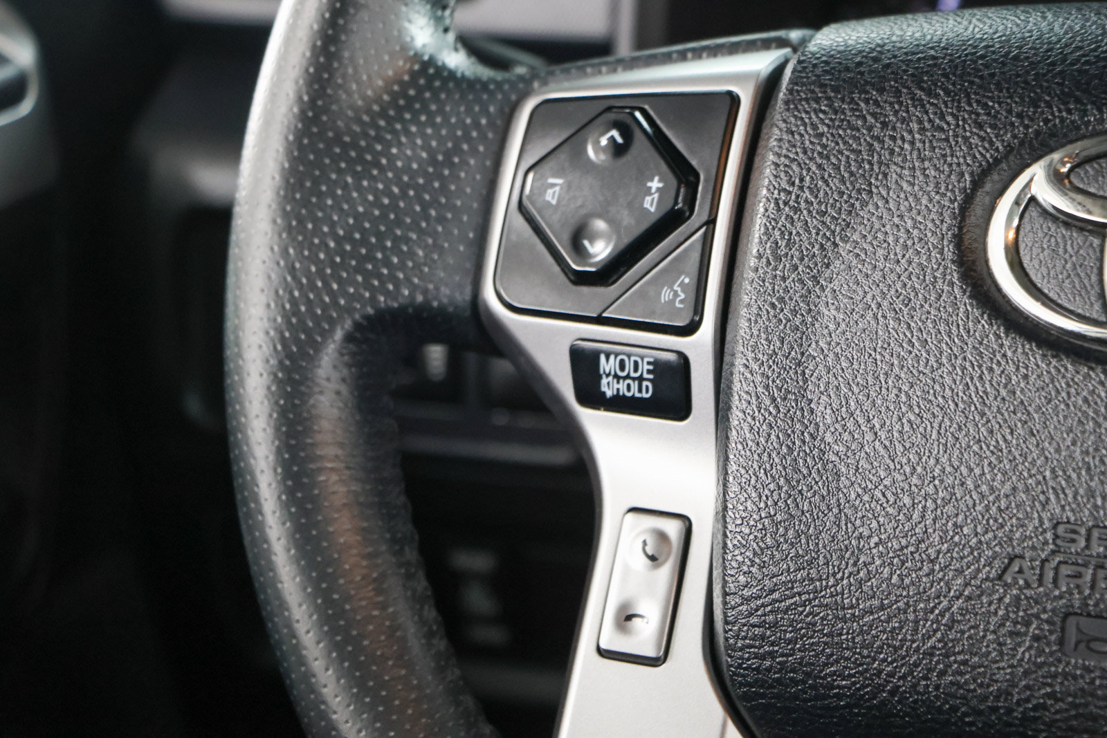 Used 2021 Toyota 4Runner SR5 Premium w/ Moonroof Package AWD/4WD image 14