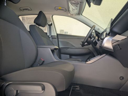 New 2025 Hyundai Kona SEL image 9